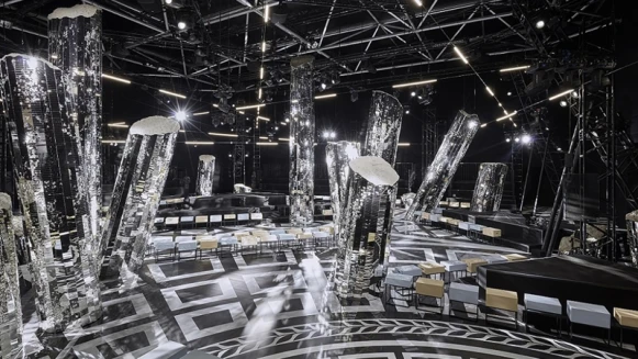 【2016秋冬搶先看】打造海底城市的科幻印象！Louis Vuitton未來考古學系列