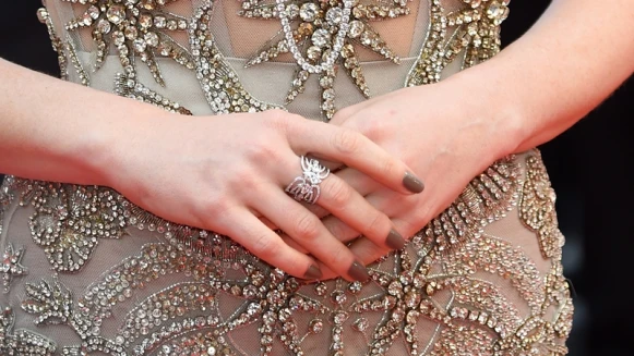 直擊坎城紅毯！珠寶名家教你搭配珠寶重點