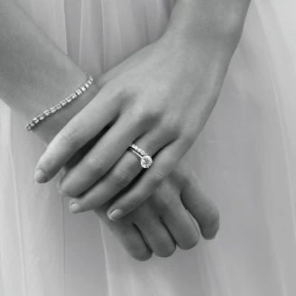 最新款！璀璨求婚鑽戒