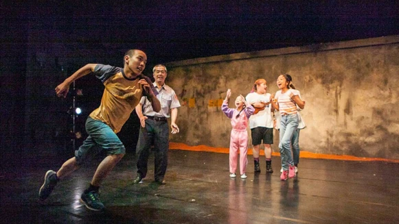 邀請素人舞者共同演出，呈現市井小民心聲—2016新點子舞展《福吉三街》