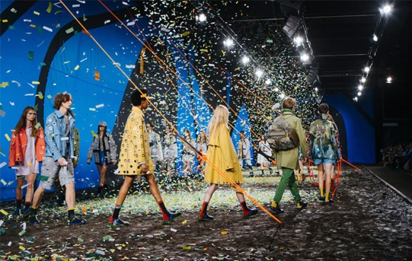 櫻花傘、HUNTER漸層雨靴…讓你心情不發霉的15款雨具特搜！