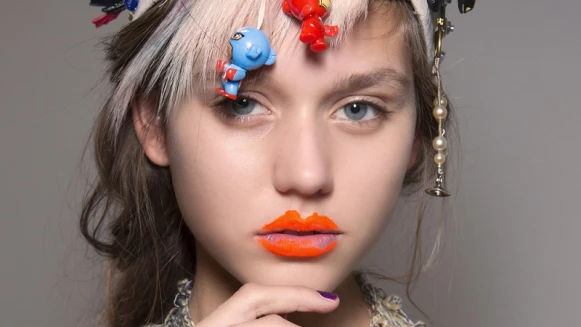 那些只能預約的狂賣色號，熱銷唇膏出列