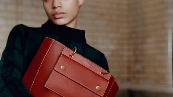 Mulberry全新兩用Maple托特包 還能拆成手拿包！