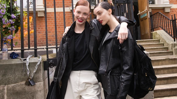 Man Man 的不行嗎？偽男裝超夯，做個大無畏的帥氣女孩吧～