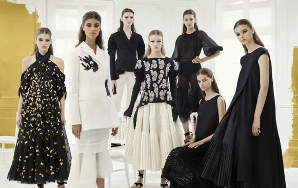 非黑即白！Dior秋冬高訂只用黑白兩色向經典致敬