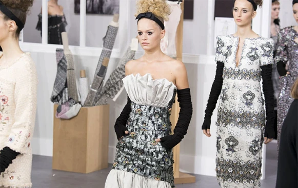 秀場變成裁縫工坊！向裁縫師致敬的CHANEL 2016秋冬高級訂製