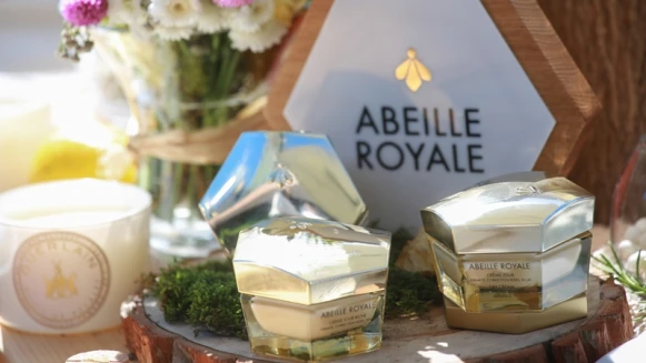 奢華黃金能抗老！三大關鍵打造澎潤亮美肌