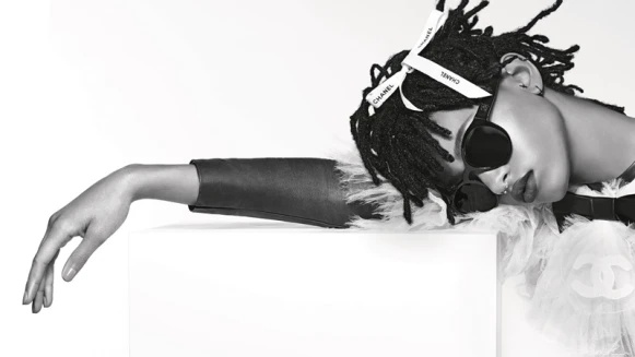 CHANEL的第一位黑皮膚代言人！Willow Smith叛逆詮釋2016秋冬眼鏡