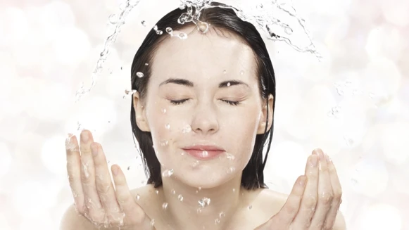 夏日肌膚拉緊報！關鍵五大問題如何加乘來解套