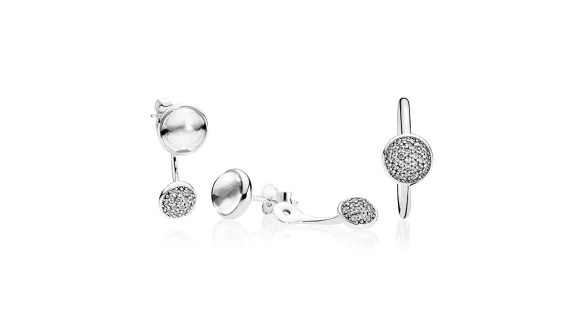 一物多戴超貼心！PANDORA炫目水滴耳環完勝日夜各種造型