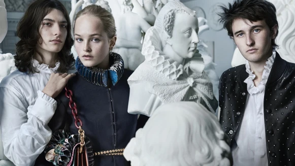 搶先看！Burberry九月大秀衣服細節竟提早曝光