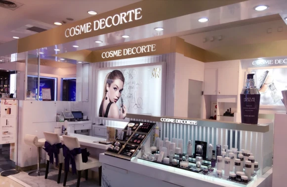 「按過臉色會發光」黛珂護膚神手，最愛邊放輕音樂邊按摩