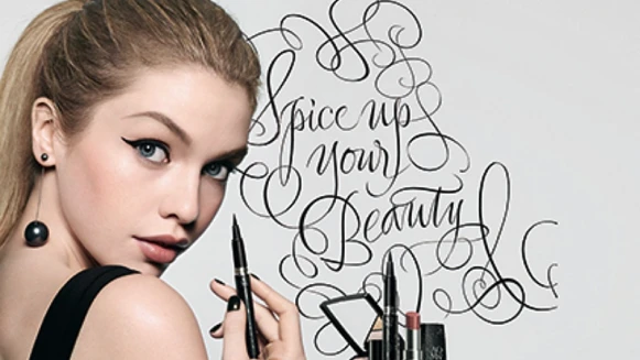 復古眼妝+性感唇色！打造秋冬彩妝關鍵亮點