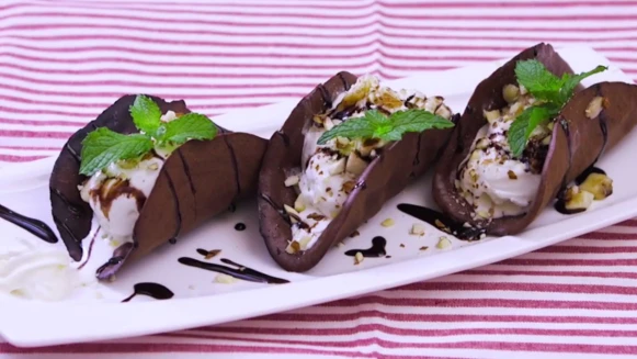 【姊弟煮廚週末上菜】冰淇淋巧克力塔可佐香蕉