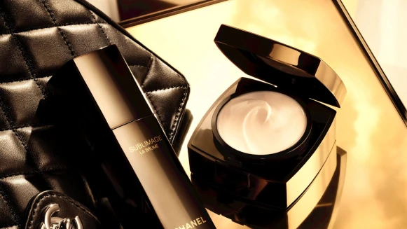 旅途中伴著妳，依然那麼迷人！香奈兒奢華全方位隨身旅行組限量上市