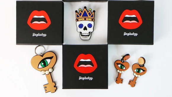 初衣食午引進俏皮小飾品！來自埃及的YAZBUKEY品牌