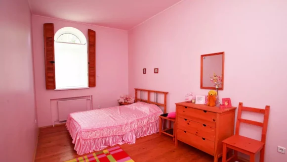 這種你敢住嗎！半夜怪聲、鬼魅氛圍、陰森冷冽全球熱門的鬼屋住宿TOP6