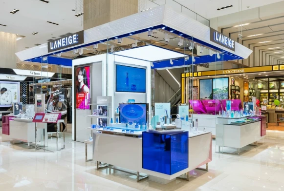 必試韓系拉提按摩，Laneige小V臉神手一按拋水腫