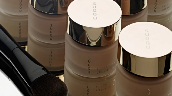 小編今年用過最好用的SUQQU粉霜+粉刷，周年慶一定要入手啊！