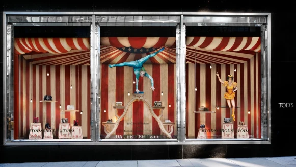 紐約麥迪遜大道上的馬戲團世界！TOD’S Circus華麗主題櫥窗