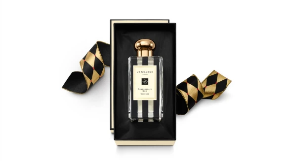 原來不只有苦橙！Jo Malone London聖誕節隱藏版黑石榴限量瓶登場，全台僅100瓶