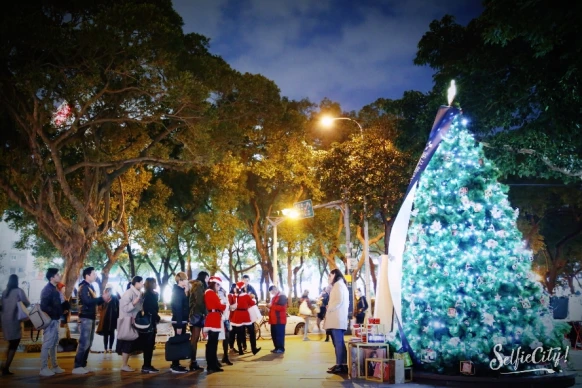 《美麗佳人》X《SelfieCity潮自拍》攜手誠品討拍拍，多重聖誕好禮帶回家