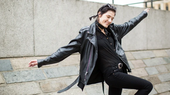 不知道穿什麼的時候，All Black就對了！歐美潮人的全黑穿搭特輯