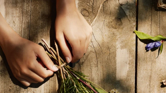 寒冬來襲極乾燥肌有救了！L’OCCITANE全新乳油木修護手膜霜連指緣都能滋潤