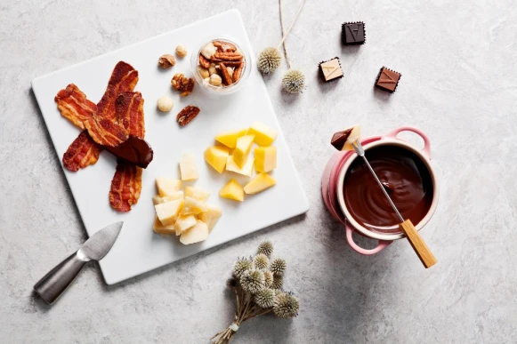 釋放甜蜜煙火，ARMANI/DOLCI 頂級巧克力鍋午茶 帶你走入可可異想世界