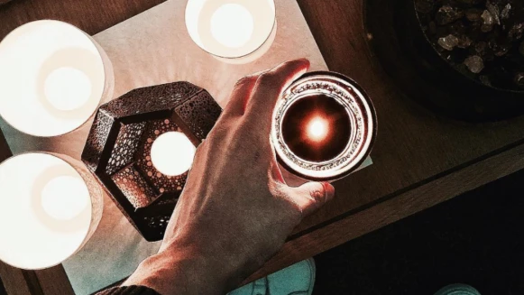 對你而言冬天的味道是什麼？BYREDO冬日番紅花香氛蠟燭找到兒時記憶中冬季溫馨美好的回憶