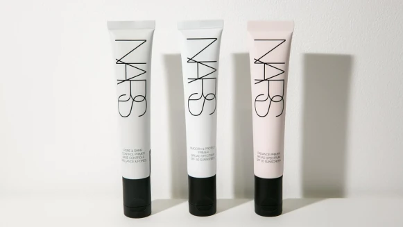 妝前步驟這樣做最快！先用NARS這3支 底妝、彩妝一整天都還在