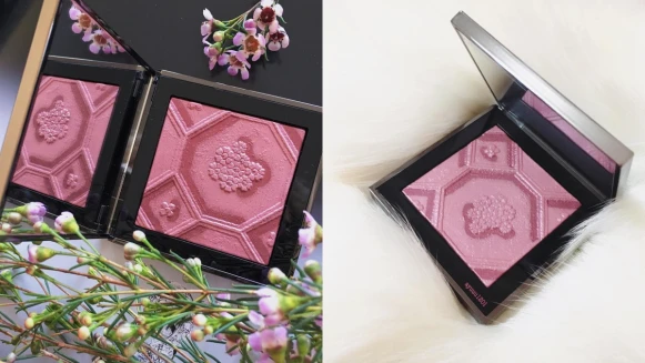 低調玫瑰裸粉壓印古典幾何圖案！Burberry限量版絲柔花漾腮紅盤畫上時髦優雅的春日妝容