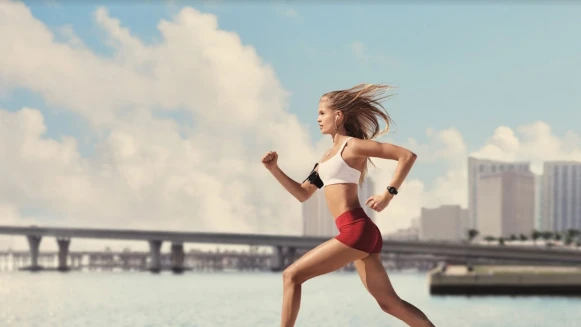 終於推出了！第7代克蘭詩「紅魔超S勻體精華」加速征服曲線S