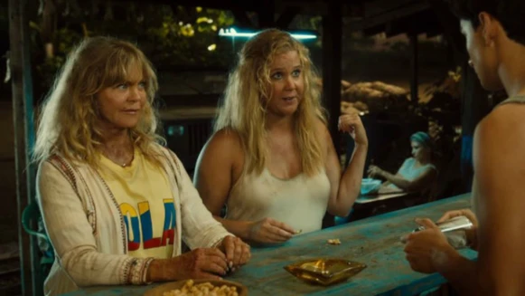 史上最狂母女檔！喜劇女王艾咪舒曼新作，《搶救千金》攜手歌蒂韓耍ㄎㄧㄤ無恥度