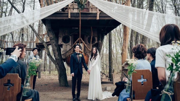 最浪漫的小清新婚禮！林宥嘉、丁文琪的婚紗造型全記錄