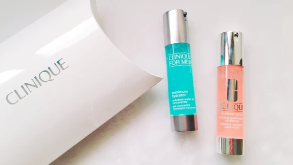 終於等到倩碧水磁場出精華液！一顆顆粉色晶球幫肌膚大量補水(男仕保養系列超電能保濕精華液同步推出)