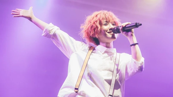 單身死會通通都來!自然系女聲小球莊鵑瑛首登Legacy都市女聲舞台 唱情歌給你聽!