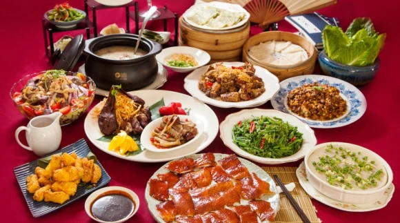 烤鴨天堂 九種吃法衝擊味蕾 華泰九華樓全鴨餐技鴨群倫