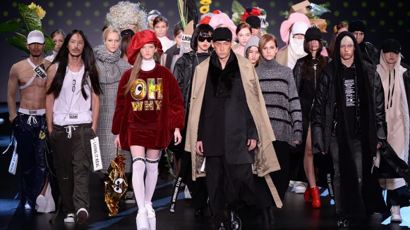 CENTRESTAGE齊聚亞洲時裝新秀，盡顯最有態度的時尚魅力！