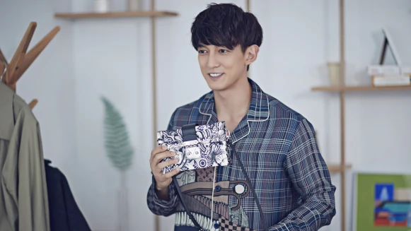 王家梁送上手袋的貼心甜蜜暴擊，絕世暖男讓人直呼希望自己是女主角♥