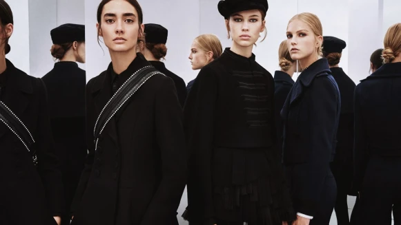 ZARA秋冬新品來了！多款秋冬必備大衣外套、復古風黑白灰色系打造暗黑氣場