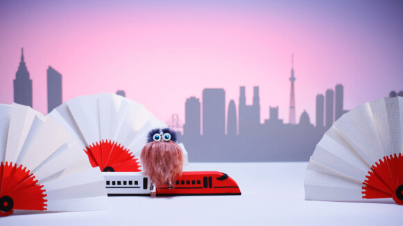 跟著小毛怪環遊世界！6款超Q城市限定FENDI Witches絨毛吊飾新登場