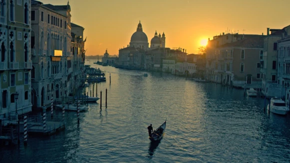 獻給每個追夢者，《尋找費里尼》生活就是由幻想與現拼湊而成！