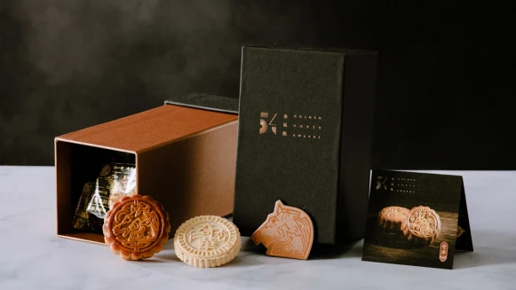 金馬54|蛋黃酥、核桃酥港點完全想吃！奇華客製金馬獨家伴手禮盒