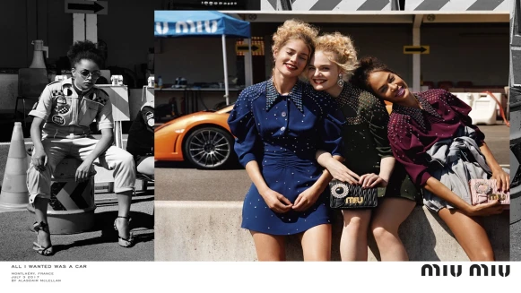 融合裝飾徽章和賽車條紋元素，Miu Miu2018的早春系列也讓人太想擁有了吧!