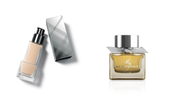 「把彩妝都換上耶誕限定銀色包裝，連經典香氛也繫上銀色手工蝴蝶結」BURBERRY推出2017 Festive節慶版限量系列