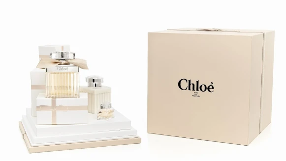 救命啊~ 裸膚色「Chloe同名2017許願聖誕樹限量禮盒精裝限定版」簡直美得不像話