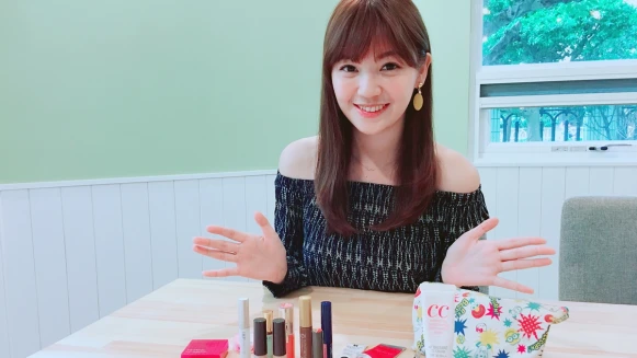 【打開化妝包】運動甜心簡懿佳：不管如何，一定要遮完黑眼圈才能出門