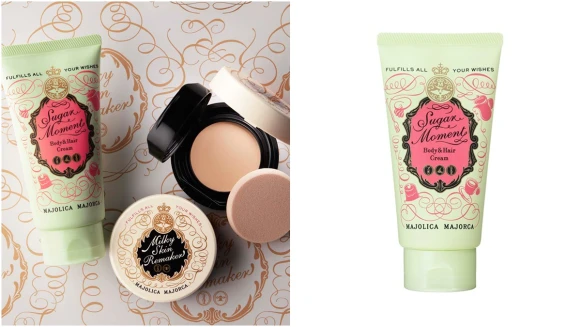 「不只肌膚用連秀髮也可以抹，青蘋果慕斯奶霜的滋潤效果也太優了」戀愛魔鏡限定版青澀甜蜜慕斯奶霜，讓你擁有棉花糖般細細柔柔的膚質