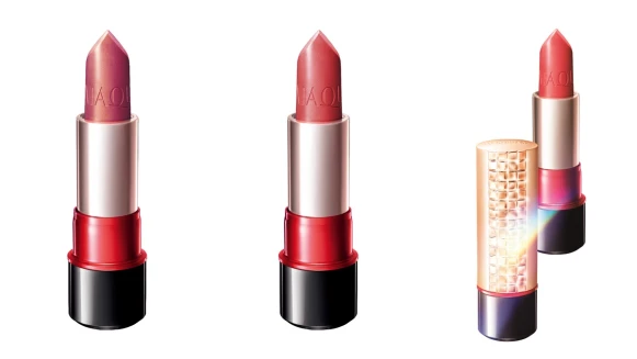 「加了珍珠粉末不論是白天或夜晚，嘴唇都能綻放一閃一閃的微霧霓光」資生堂東京櫃再推全新心機星魅霓光唇膏